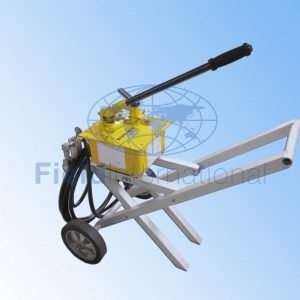 A78019-29 HAND PUMP - OPENING SYSTEM, THRUST REVERSER (CE)